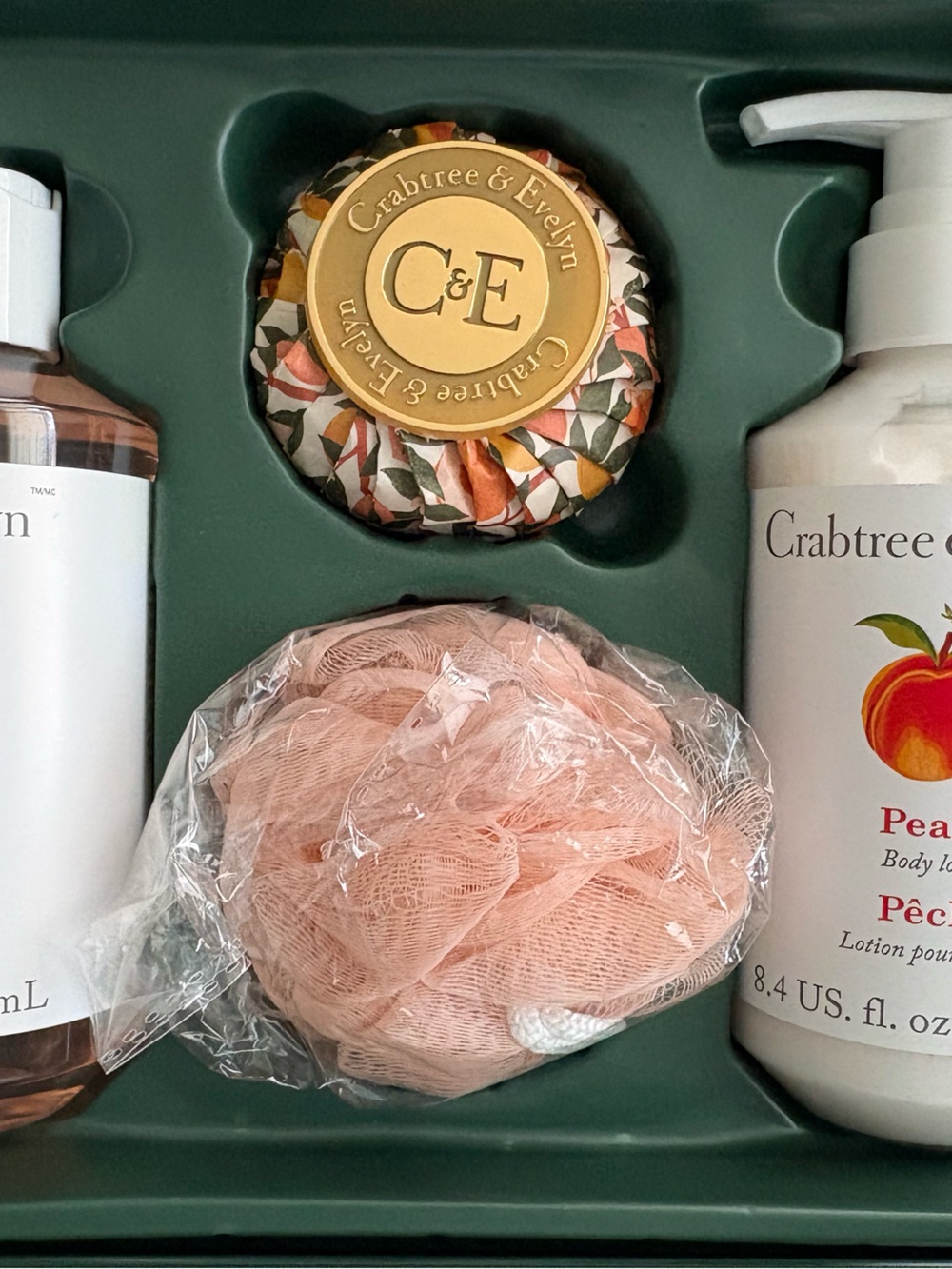 Crabtree & Evelyn Peach Bath & Body Gift Set with Peach Pouf